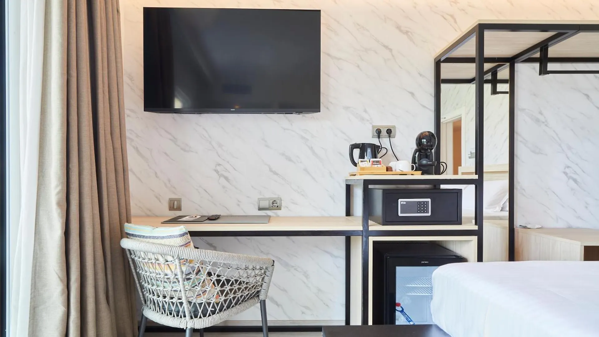 ****  Invisa Hotel Es Pla - Adults Only Sant Antoni de Portmany Hiszpania