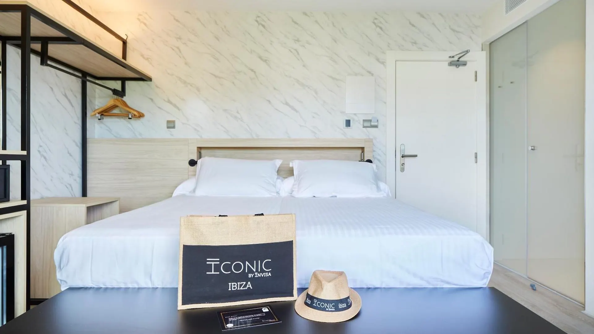 Invisa Hotel Es Pla - Adults Only Sant Antoni de Portmany 4*,  Hiszpania