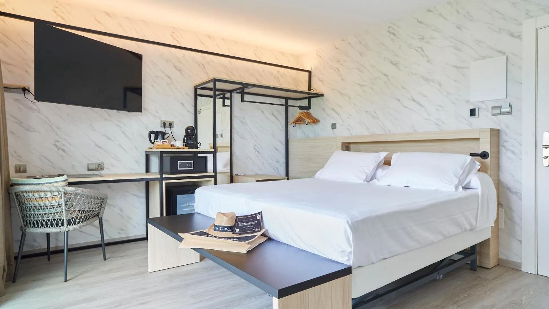 Invisa Hotel Es Pla - Adults Only Sant Antoni de Portmany Hiszpania